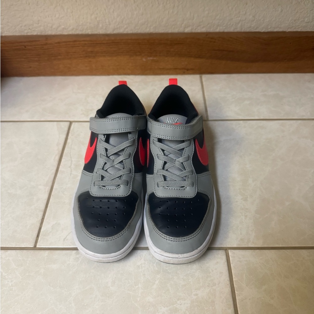 Nike - Court Borough Low Recraft - Smoke Grey and Bright Crimson - Size 3